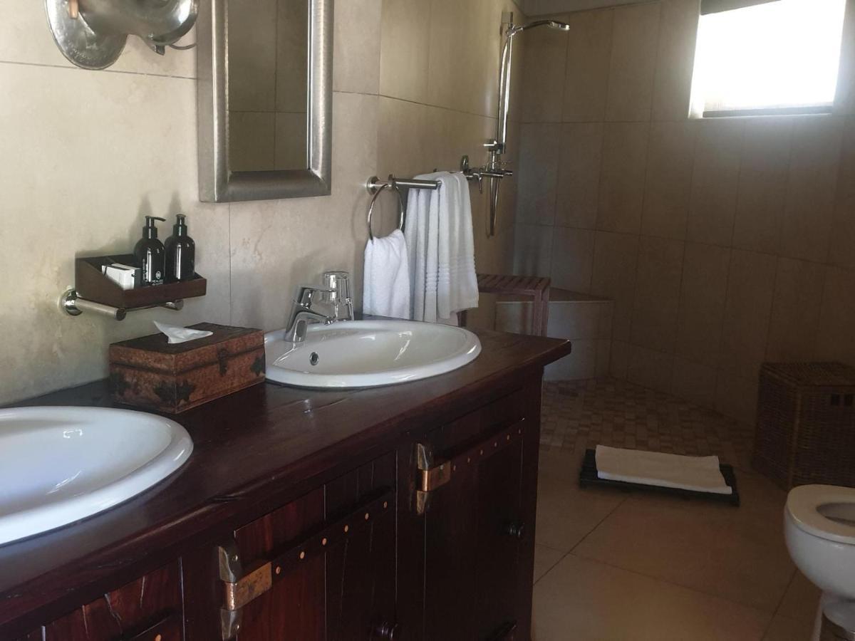 La Rochelle Lodge Namibia Цумеб Экстерьер фото